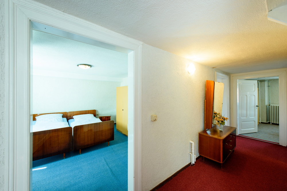 Schlafzimmer DG